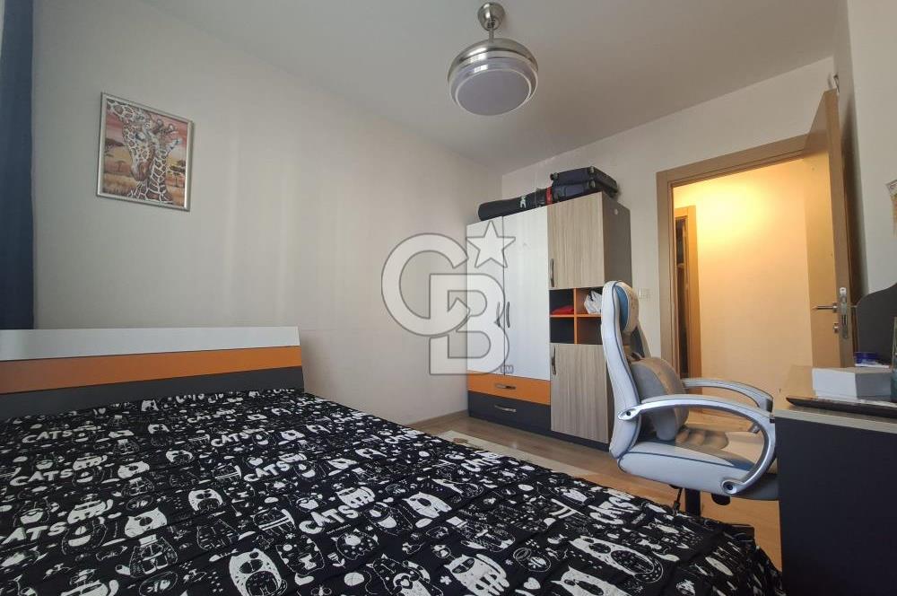 Vizyon 35 Sitesinde Havuzlu Ebeveyn Banyolu Satılık 3+1 Daire