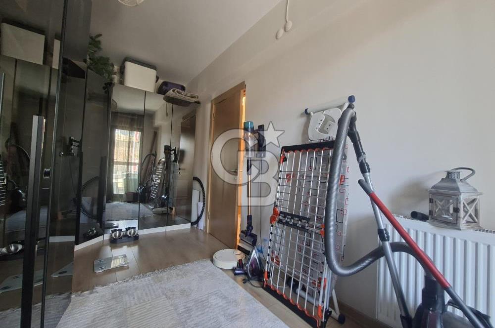 Vizyon 35 Sitesinde Havuzlu Ebeveyn Banyolu Satılık 3+1 Daire