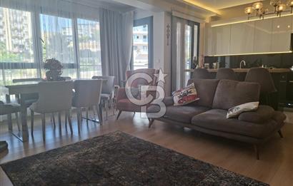 Vizyon 35 Sitesinde Havuzlu Ebeveyn Banyolu Satılık 3+1 Daire