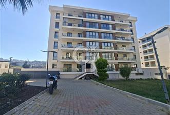 Vizyon 35 Sitesinde Havuzlu Ebeveyn Banyolu Satılık 3+1 Daire - 11 - 353039