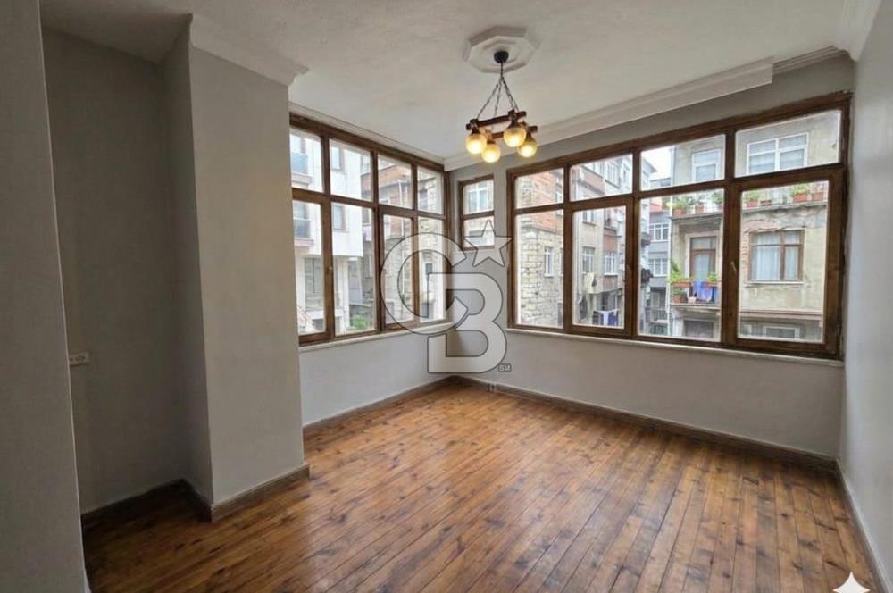 Beyoğlu'nda satılık fırsat ofis/depo 25m2