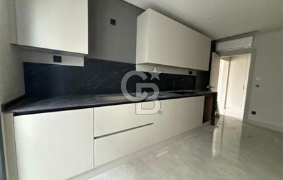 Üsküdar Ala Çamlica 2 Satilik 4+1/ 3 Banyolu Site içinde Daire