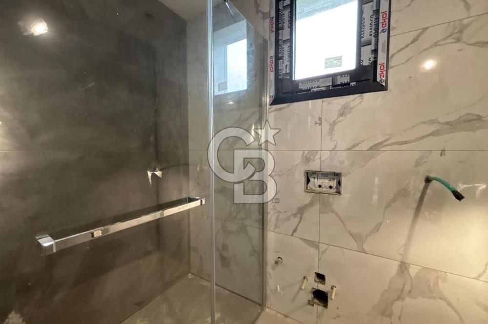 Üsküdar Ala Çamlica 2 Satilik 4+1/ 3 Banyolu Site içinde Daire