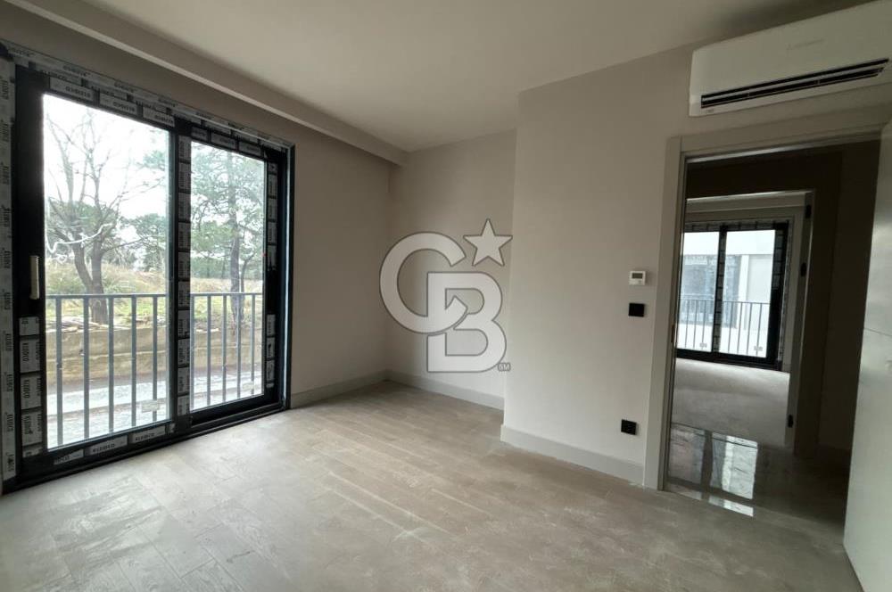 Üsküdar Ala Çamlica 2 Satilik 4+1/ 3 Banyolu Site içinde Daire