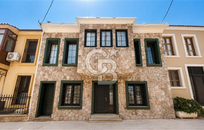 BUCA DUMLUPINAR MAHALLESİ EŞYALI KİRALIK TERASLI 2+1 DAİRE