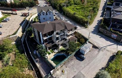 CB ENVOY Gölcük Saraylı'da Deniz Manzaralı 5+1 Tripleks Villa