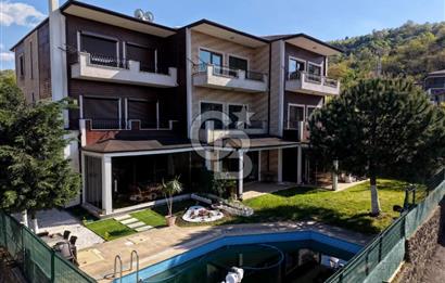 CB ENVOY Gölcük Saraylı'da Deniz Manzaralı 5+1 Tripleks Villa