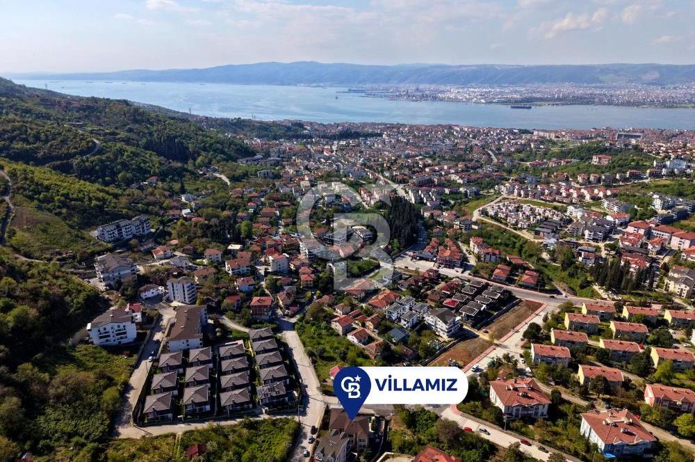 CB ENVOY Gölcük Saraylı'da Deniz Manzaralı 5+1 Tripleks Villa