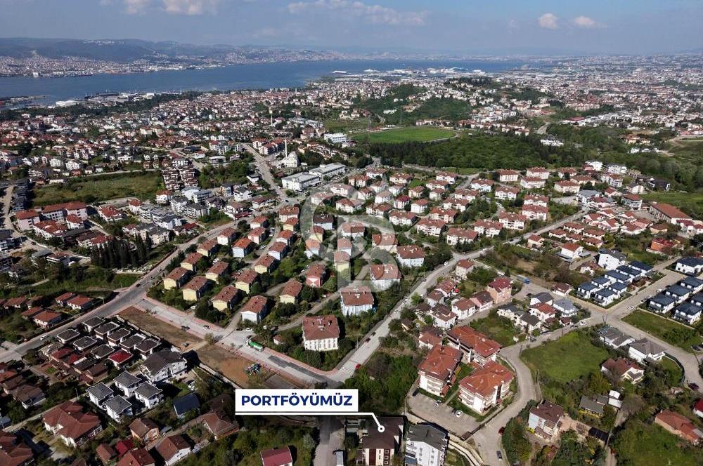 CB ENVOY Gölcük Saraylı'da Deniz Manzaralı 5+1 Tripleks Villa
