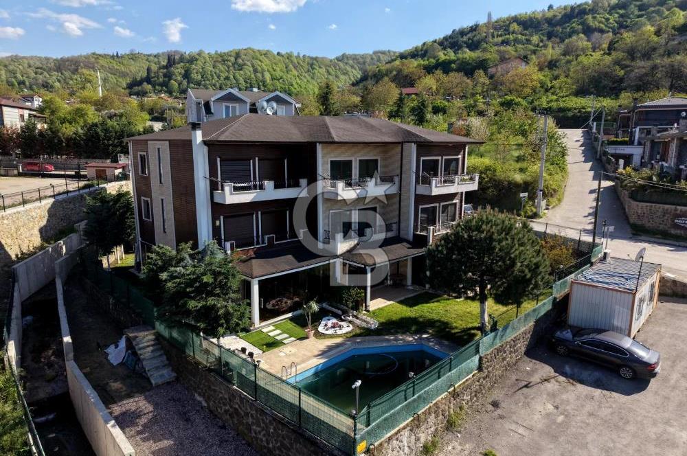 CB ENVOY Gölcük Saraylı'da Deniz Manzaralı 5+1 Tripleks Villa