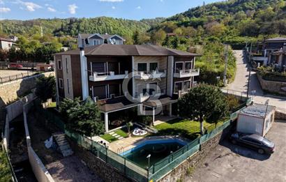 CB ENVOY Gölcük Saraylı'da Deniz Manzaralı 5+1 Tripleks Villa