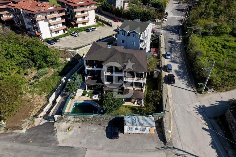 CB ENVOY Gölcük Saraylı'da Deniz Manzaralı 5+1 Tripleks Villa
