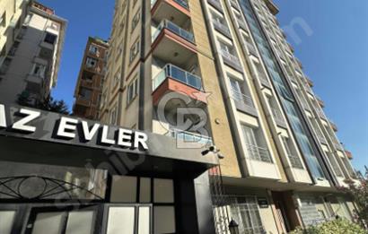 ATAŞEHİR FİNANS MERKEZİNE KOMŞU METROYA YAKIN SATILIK 3+1