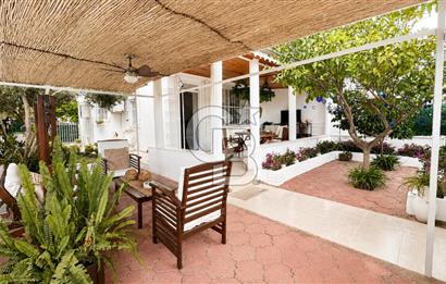 Bahçeli Müstakil Villa | 4+1 Tripleks | Land of Legends'a 1 Km