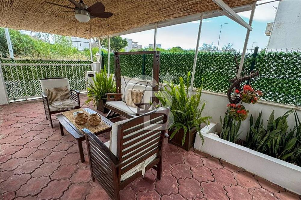 Bahçeli Müstakil Villa | 4+1 Tripleks | Land of Legends'a 1 Km