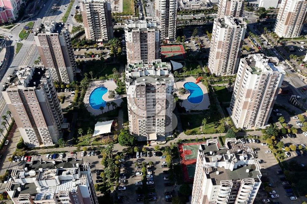 Karşıyaka Soyak Mavişehir'de Satılık 4+1 Güney Cephe Daire