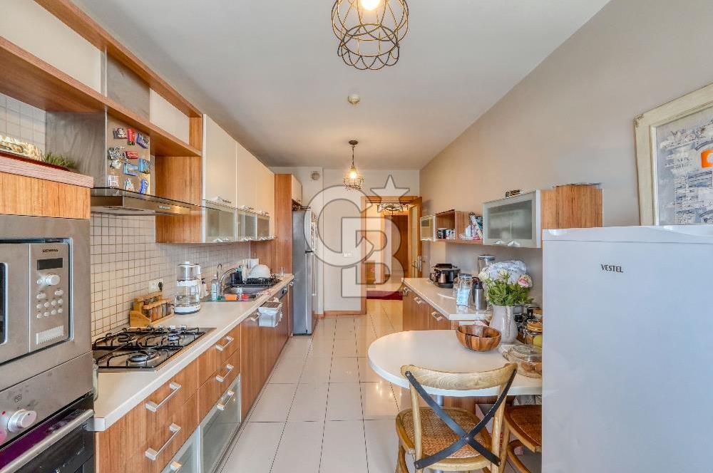 Karşıyaka Soyak Mavişehir'de Satılık 4+1 Güney Cephe Daire