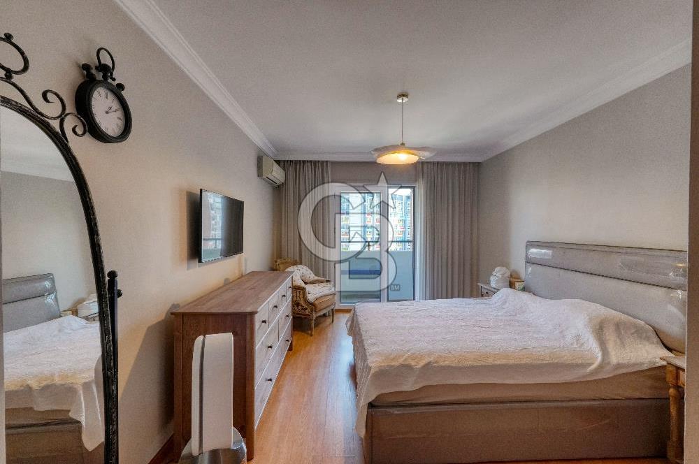 Karşıyaka Soyak Mavişehir'de Satılık 4+1 Güney Cephe Daire
