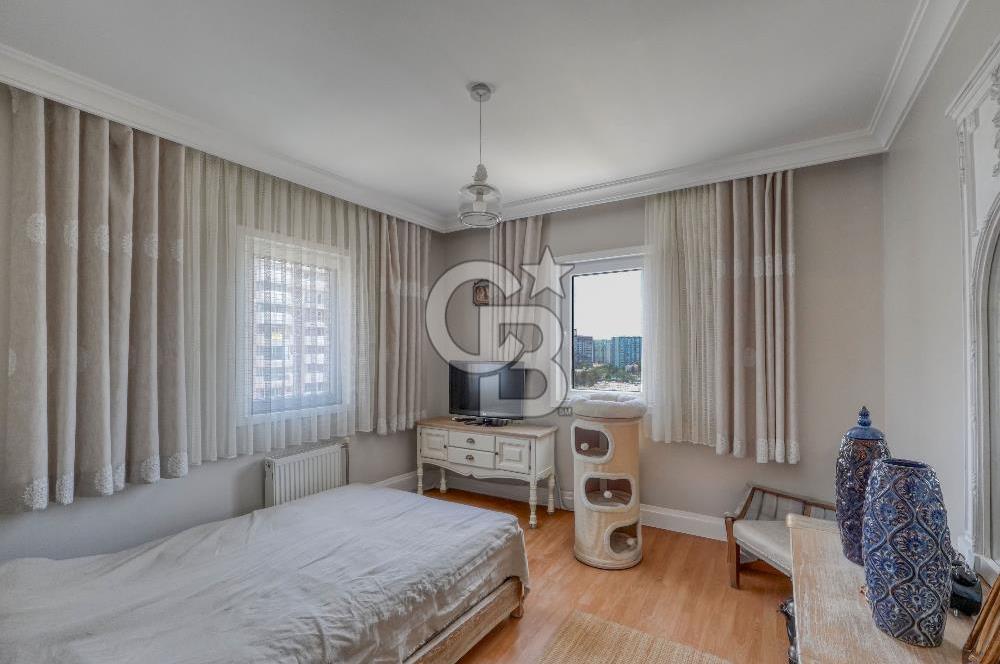 Karşıyaka Soyak Mavişehir'de Satılık 4+1 Güney Cephe Daire