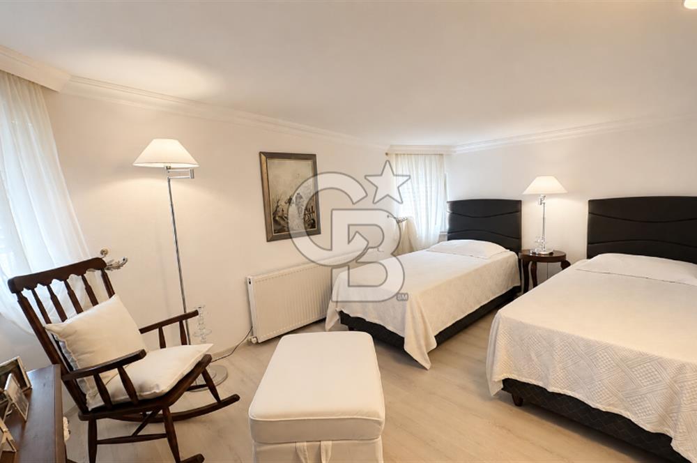 Bahçeli Müstakil Villa | 4+1 Tripleks | Land of Legends'a 1 Km