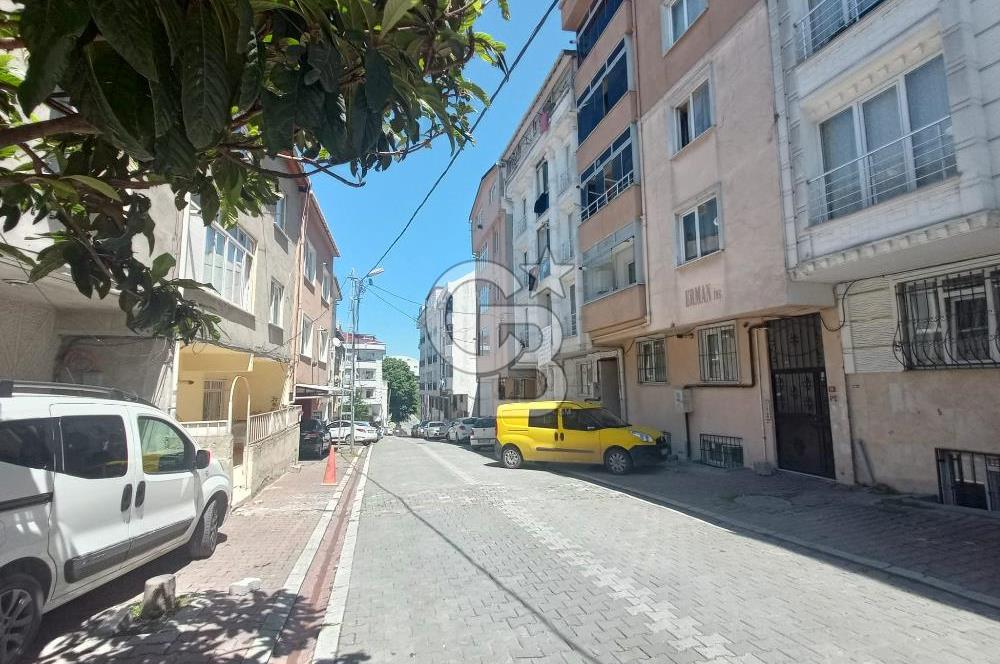 ESENYURT ATATÜRK MAHALLESİ BALKONLU ARAKAT 2+1 SATILIK