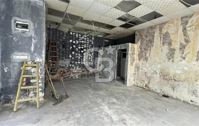 BORNOVA BARBAROS MAH. ÇOLPAN SİTESİ İÇİ WC’Lİ 38m² KİRALIK DÜKKAN