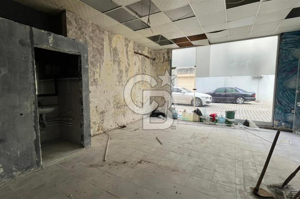 BORNOVA BARBAROS MAH. ÇOLPAN SİTESİ İÇİ WC’Lİ 38m² KİRALIK DÜKKAN