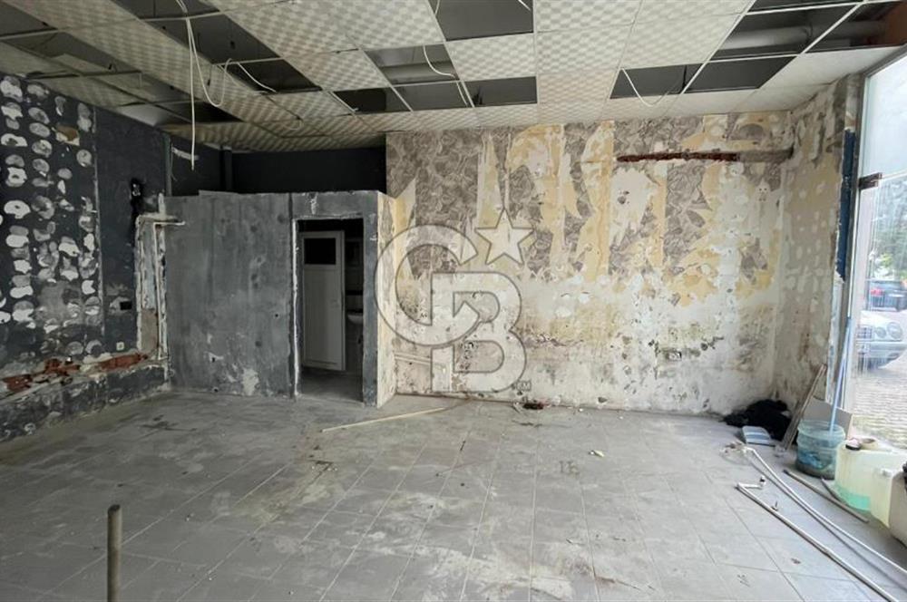BORNOVA BARBAROS MAH. ÇOLPAN SİTESİ İÇİ WC’Lİ 38m² KİRALIK DÜKKAN
