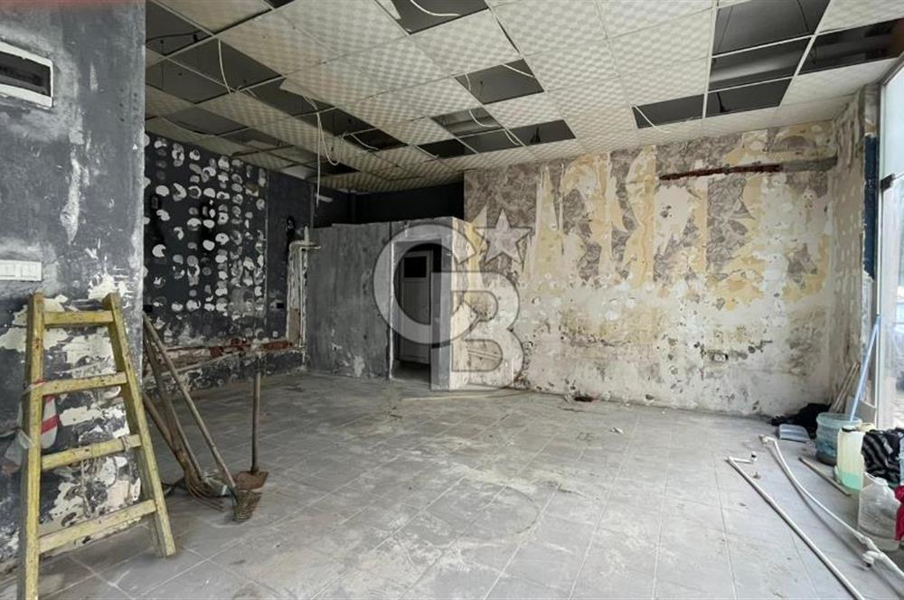 BORNOVA BARBAROS MAH. ÇOLPAN SİTESİ İÇİ WC’Lİ 38m² KİRALIK DÜKKAN