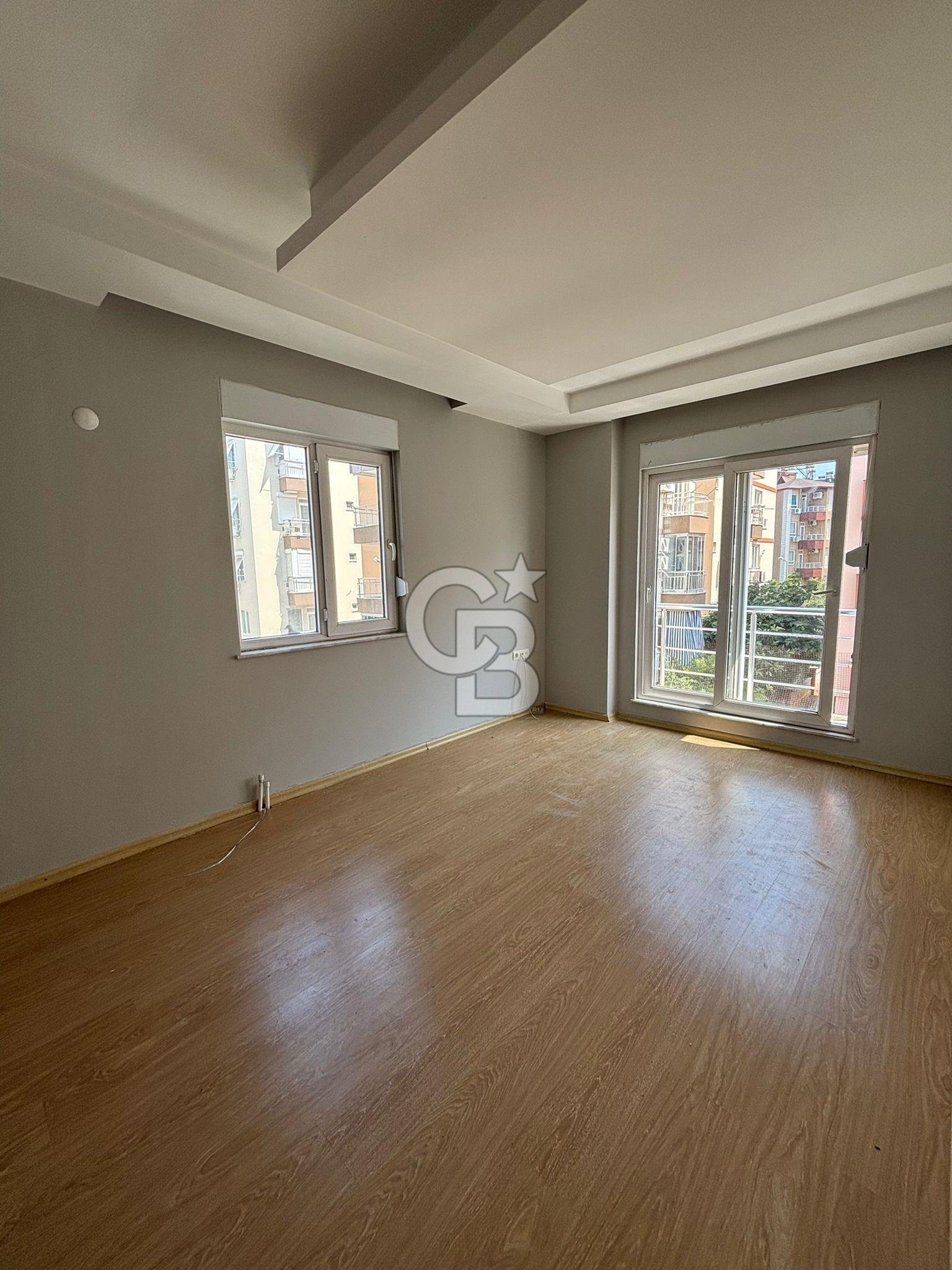 MURATPAŞA KIZILTOPRAKTA AYRI MUTFAKLI 2+1 KİRALIK DAİRE