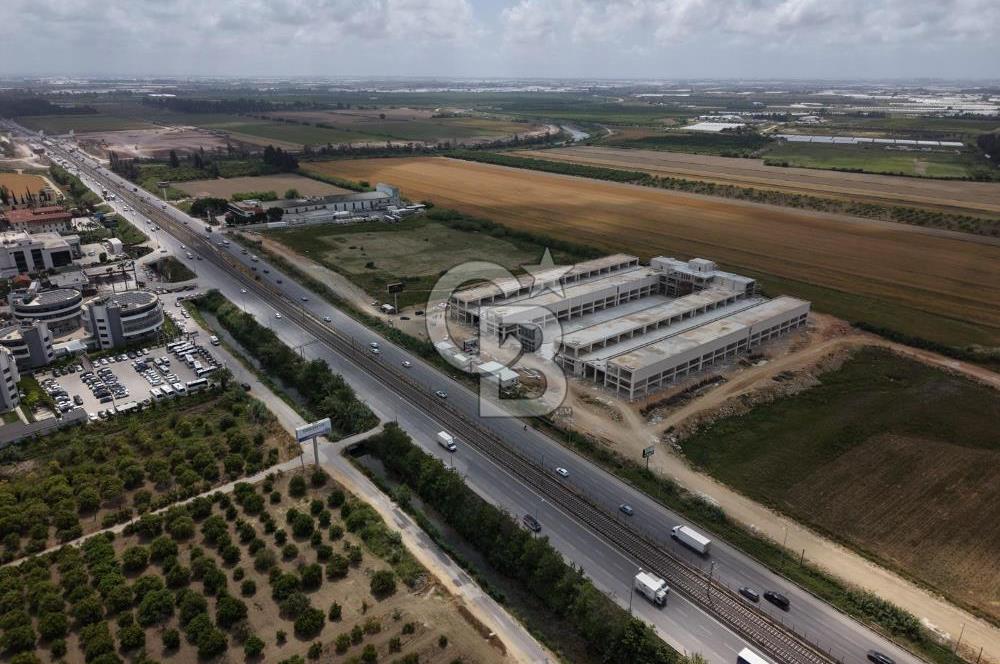 ANTALYA OTONOMİDE SATILIK KÖŞE DÜKKAN / İŞ MERKEZİ