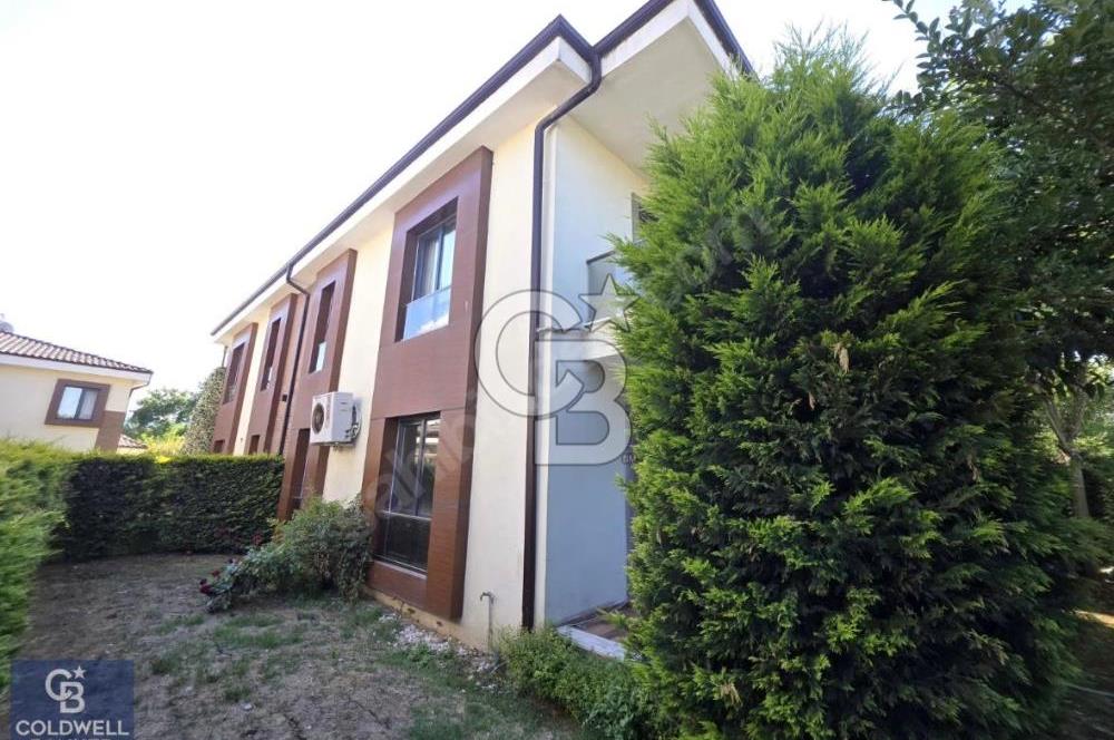 Başiskele Körfez Mah. Nar Konaklarında 3+1 Kiralık Villa