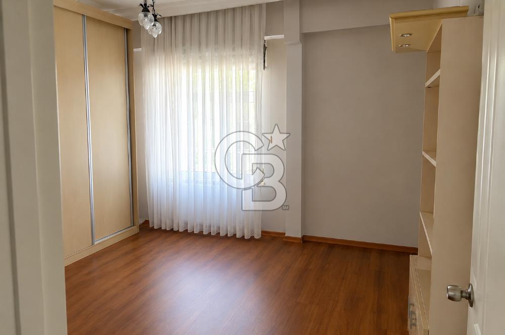 KAVACIK'TA EŞSİZ BOĞAZ VE FSM KÖPRÜSÜ MANZARALI MÜSTAKİL VİLLA