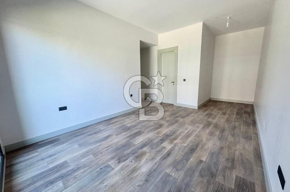 EBRULİ KAYAŞEHİR'DE SIFIR TERASLI 4+1 KİRALIK DAİRE