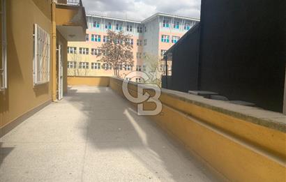 MALTEPE METROSU YANI GMK BILVARINDA TERASLI KİRALIK OFİS