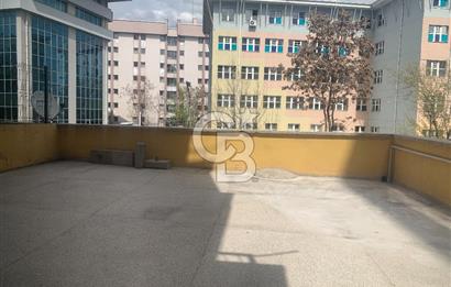 MALTEPE METROSU YANI GMK BILVARINDA TERASLI KİRALIK OFİS