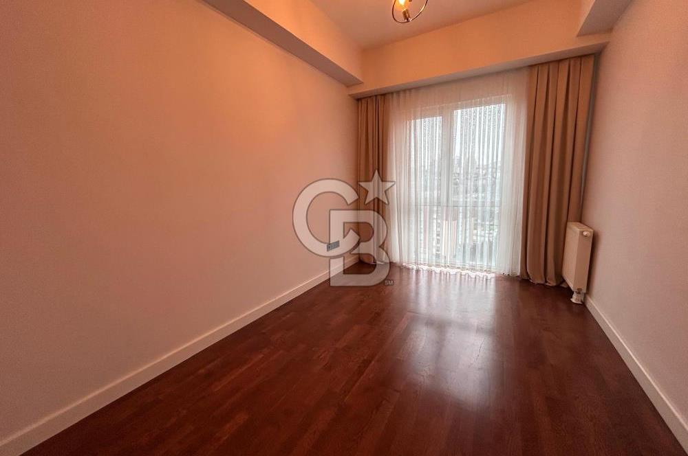 VADİTEPE GÖL EVLERİNDE BÜYÜK TİP MANZARALI SATILIK 2+1 DAİRE