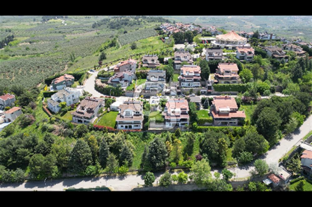 Mudanya Mürsel’de Muhteşem Doğa ve Deniz Manzarlı 6+2 Villa