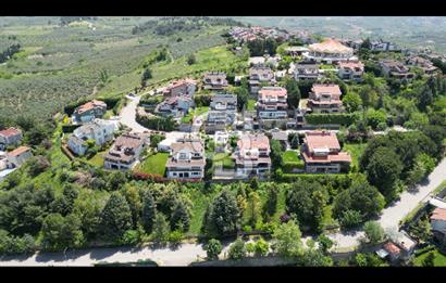 Mudanya Mürsel’de Muhteşem Doğa ve Deniz Manzarlı 6+2 Villa