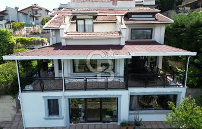 Mudanya Mürsel’de Muhteşem Doğa ve Deniz Manzarlı 6+2 Villa