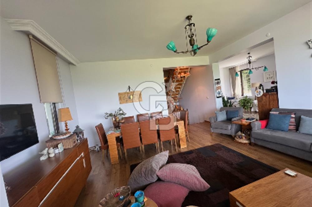 Mudanya Mürsel’de Muhteşem Doğa ve Deniz Manzarlı 6+2 Villa