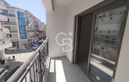 KARŞIYAKA ŞEMİKLER'DE MUHTEŞEM KONUMDA SATILIK 0 2+1 DAİRE