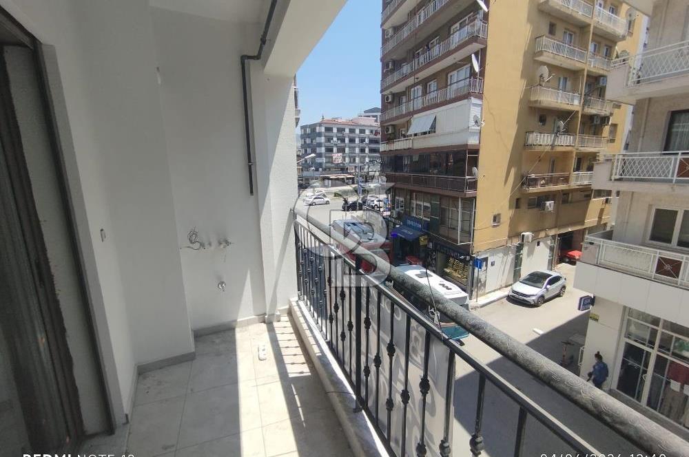 KARŞIYAKA ŞEMİKLER'DE MUHTEŞEM KONUMDA SATILIK 0 2+1 DAİRE