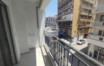 KARŞIYAKA ŞEMİKLER'DE MUHTEŞEM KONUMDA SATILIK 0 2+1 DAİRE