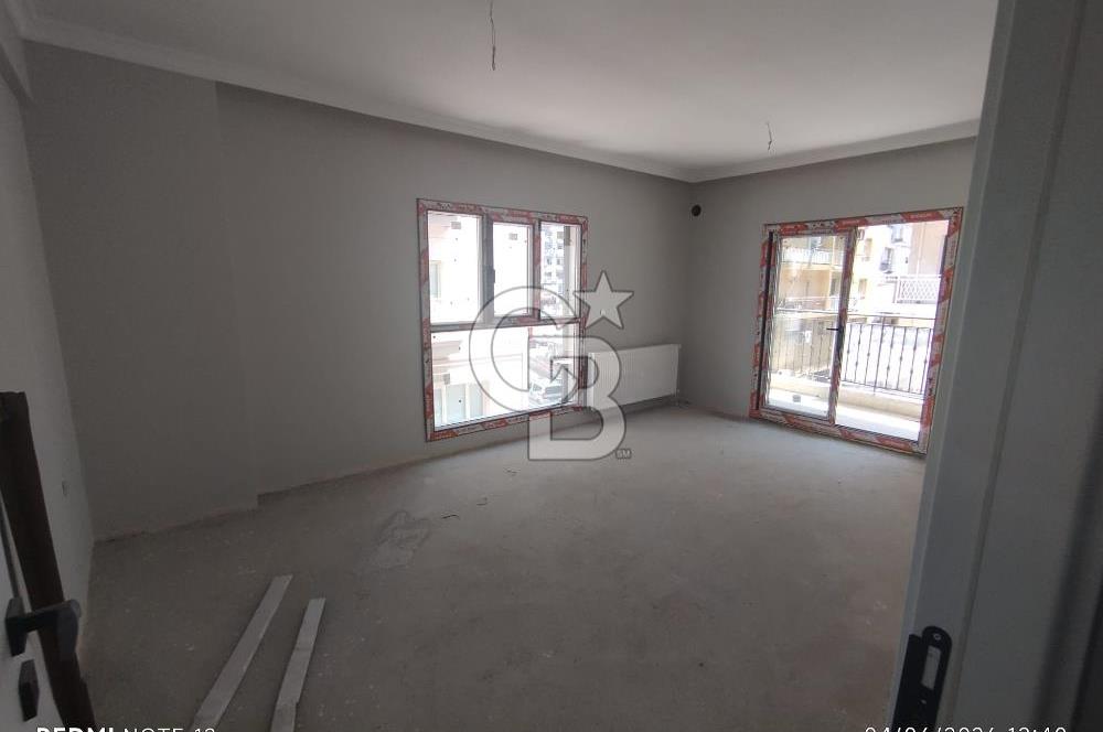 KARŞIYAKA ŞEMİKLER'DE MUHTEŞEM KONUMDA SATILIK 0 2+1 DAİRE