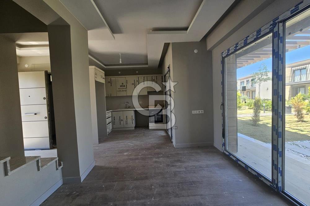 Havuzlu Sitede 2+1 Kiralık Dubleks