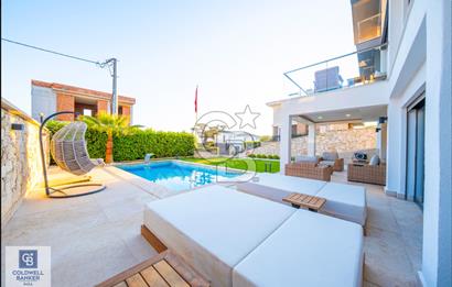 Güzelbahçe'de Satılık 5+2 Müstakil Villa (Eşyalı, Havuzlu)