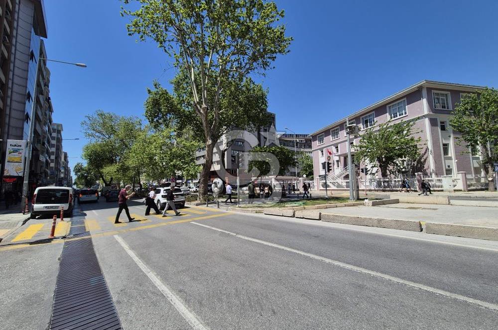MUSELAND-ÇANKAYA'DA SEMA İŞ MERKEZİ'N DE KİRALIK OFİS
