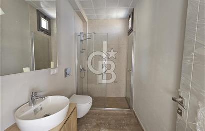 Altınova'da Havuzlu Sitede Kiralık 3+1 Dubleks