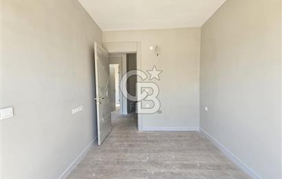 Altınova'da Havuzlu Sitede Kiralık 3+1 Dubleks